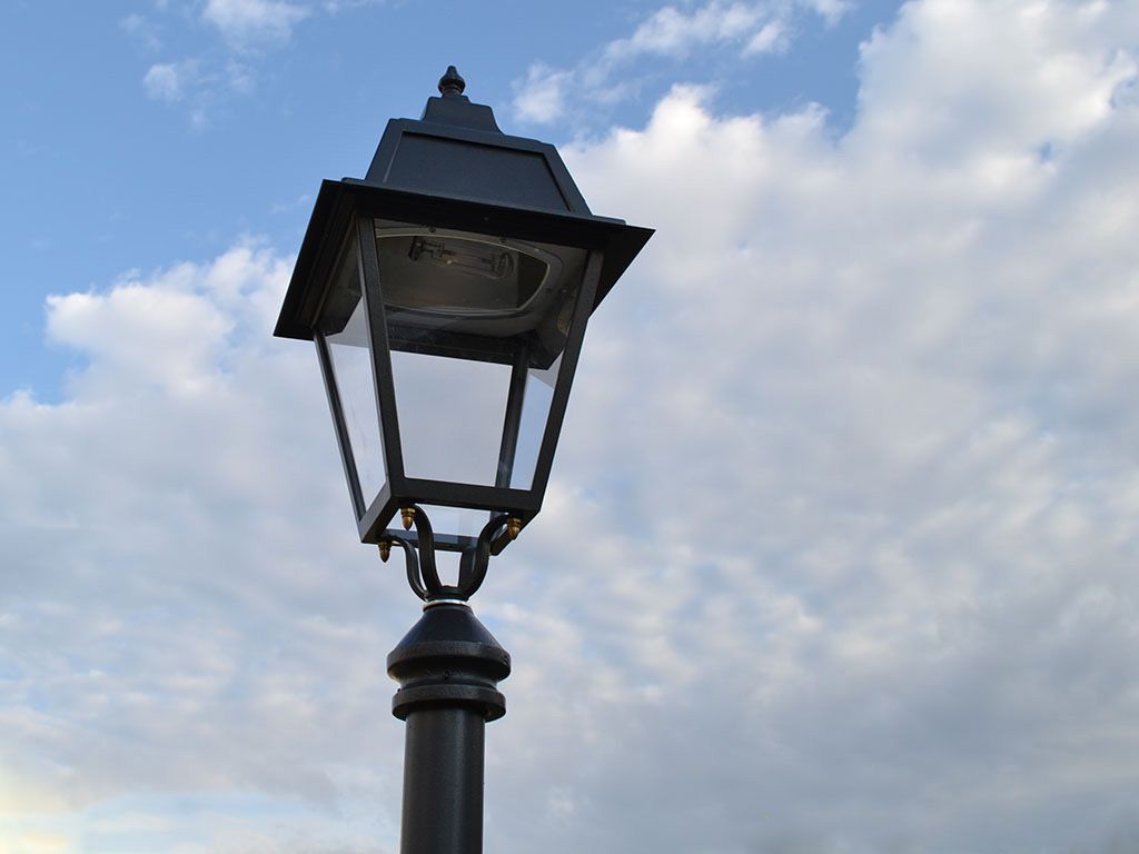 Lanterna quadrata media 603