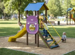 torre scivolo hyppo plastica riciclata strongplast pannelli poiletilene riciclabile foto 2