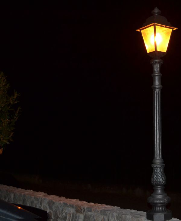 155 palo in ghisa con lanterna 604B