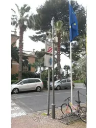 Palo video sorveglianza incrocio