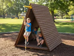 capanna gioco strongplast plastica riciclata foto2