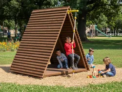 capanna gioco strongplast plastica riciclata foto