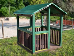 casetta fate cod 7020 strongplast plastica riciclata postconsumo parco giochi