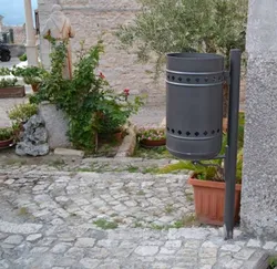 cod 903 cestino magenta in acciaio