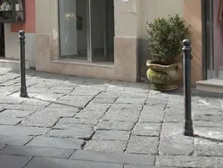 dissuasore 702 ghisa acciaio foto Sele