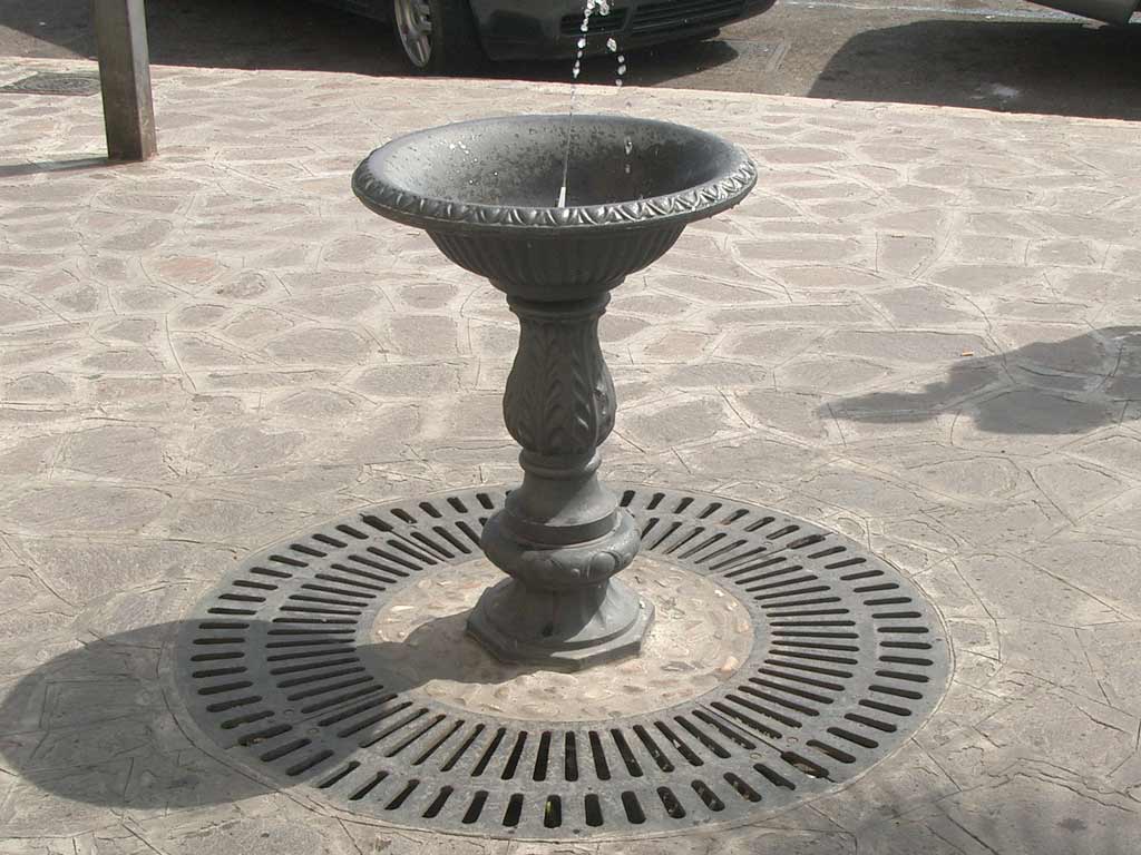 fonatana artistica ghisa zampillo 370301