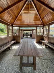 gazebo tetto falde legno interno