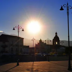 marina di riposto lampion con lanterna 622 base roma tramonto