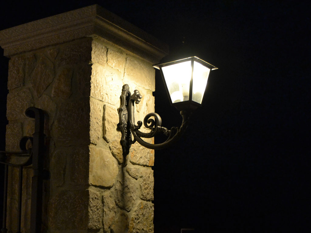 mensola a muro modello ibiza ghisa alluminio