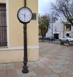 orologio esterno ghisa arredo urbano san vito