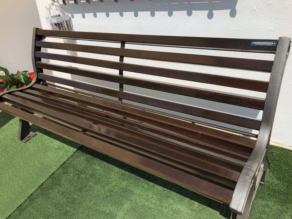 panchina italia con laterali in ghisa e doghe legno pino