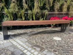 panchina senza schinele con seduta in plastica riciclata bench recycled plastics