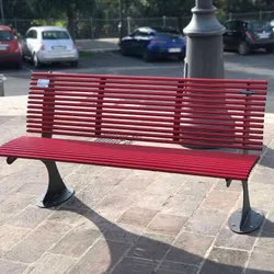 panchina shark rossa arredo urbano