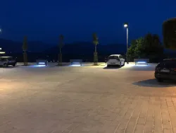 panchina shark smart usb arredo urbano smart city 6