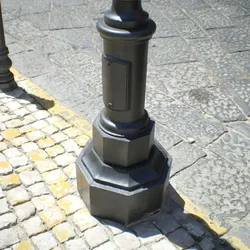 sottobase per pali in ghisa ottagonali