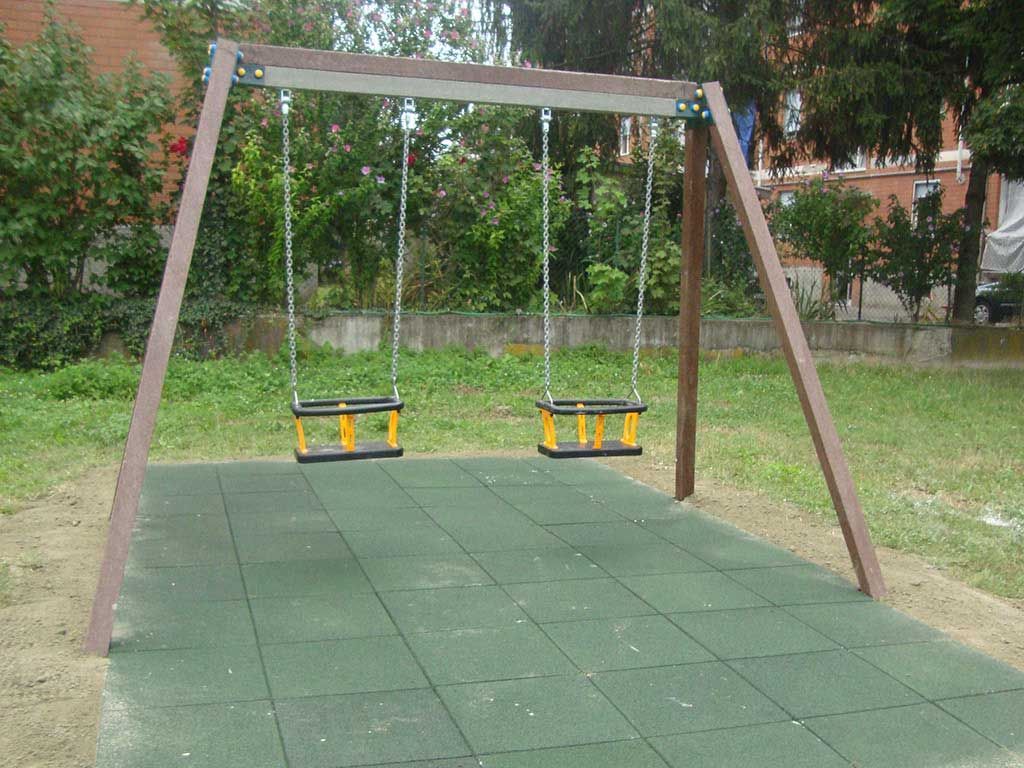 Columpio en plastico recyclado