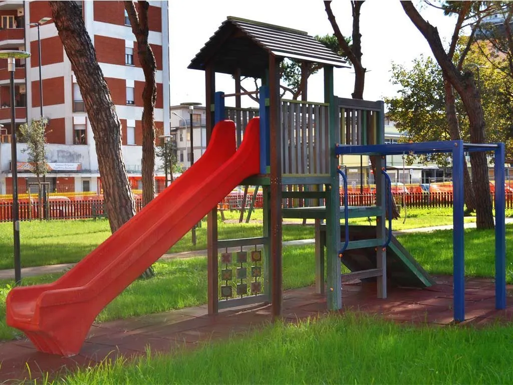 Ansamblu de joacă Combi Gym