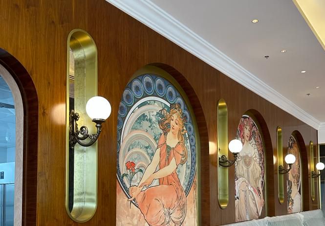 Bracket with sphere Dubai