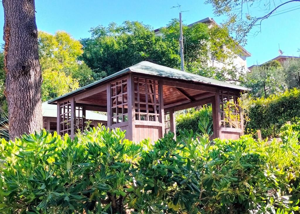 Gazeebo en plastico recyclado