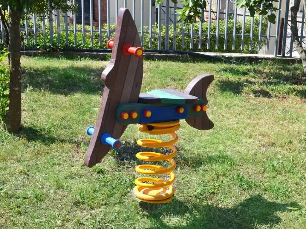 Mezzaluna in STRONGPLAST - Post-Consumer Recycled Plastic