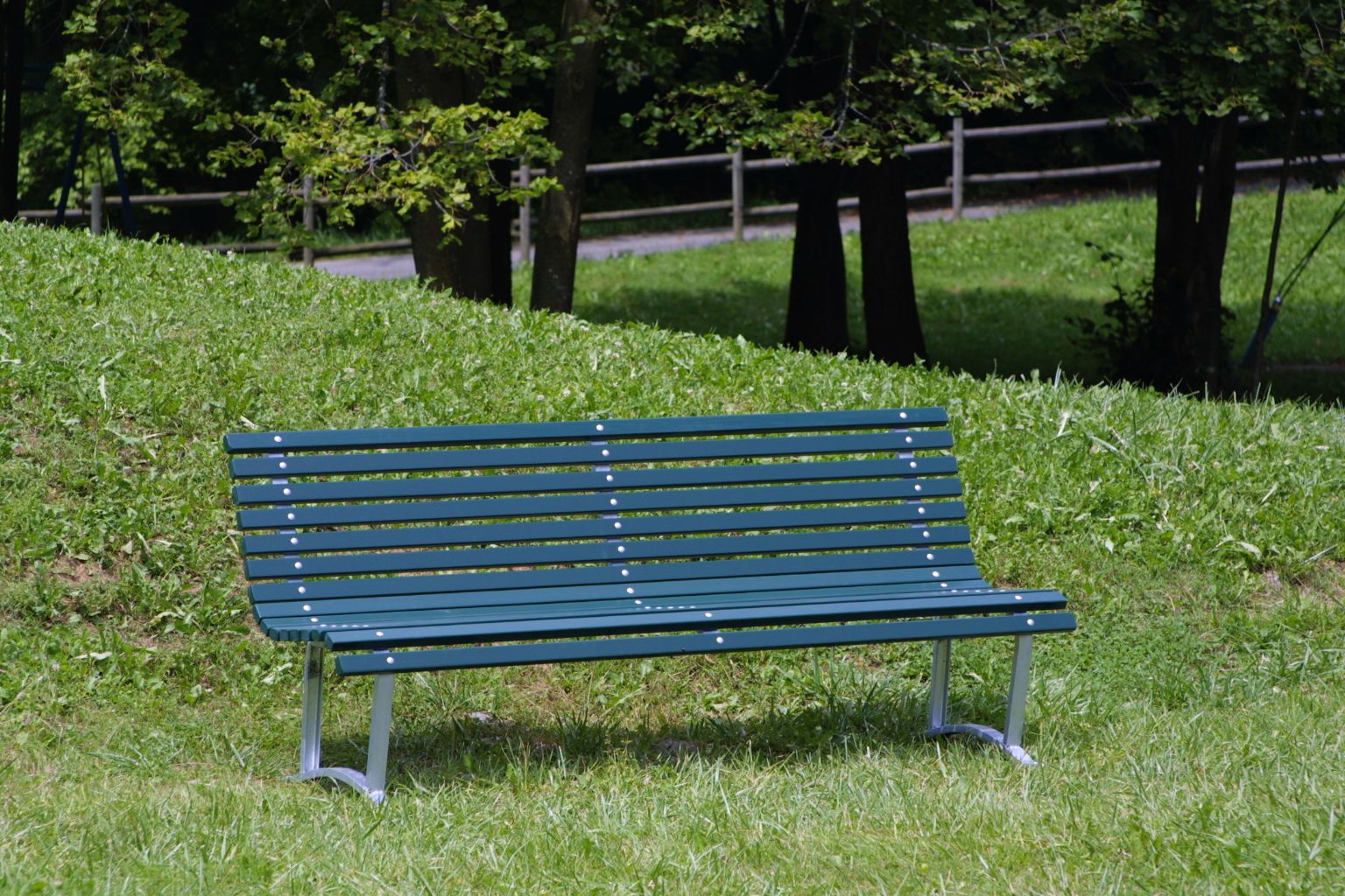 pacnhina milano classica doghe ral 6005 piedi acciaio zincato.jpg?v=1776349554568