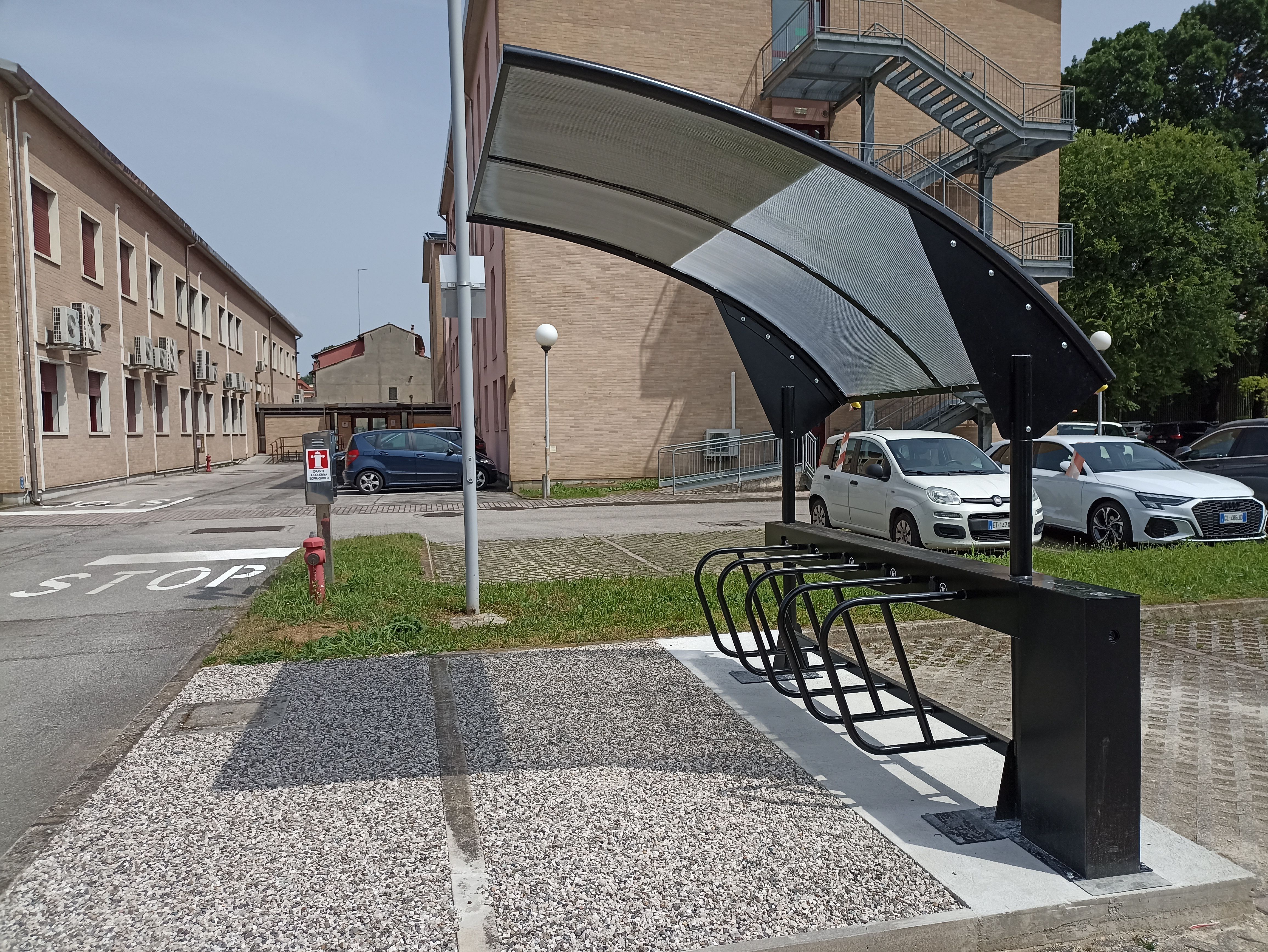 Arco Smart Uni Padova Bike Shelter Smart Ebike Charge