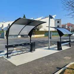 Pensiline ARCO SMART - Volvera - Arco Smart Con Portabici Ricarica Ebike Arco Smart Con Portabici Ricarica Ebike