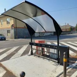 Pensiline ARCO SMART - Volvera - Arco Smart Photovoltaic Bus Shelter Arco Smart Photovoltaic Bus Shelter
