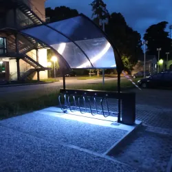 Installazioni ARCO SMART - University Padova Bus Shelter Smat Charge Ebike Scooter University Padova Bus Shelter Smat Charge Ebike Scooter